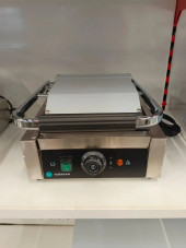 Прижимной гриль Hurakan HKN-PE22R Прижимной гриль Hurakan HKN-PE22R